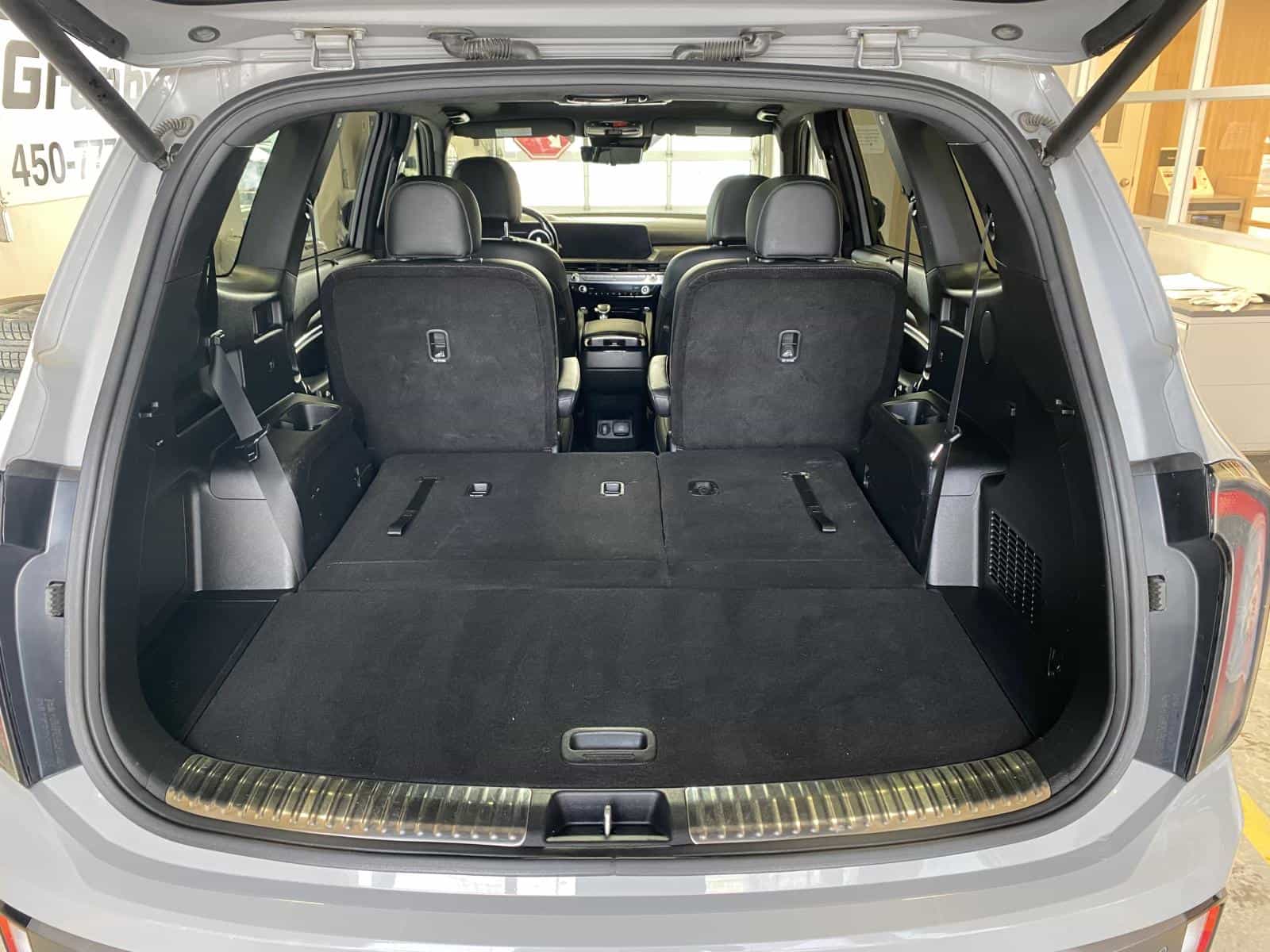 2023 Kia Telluride X-Line - Image 10