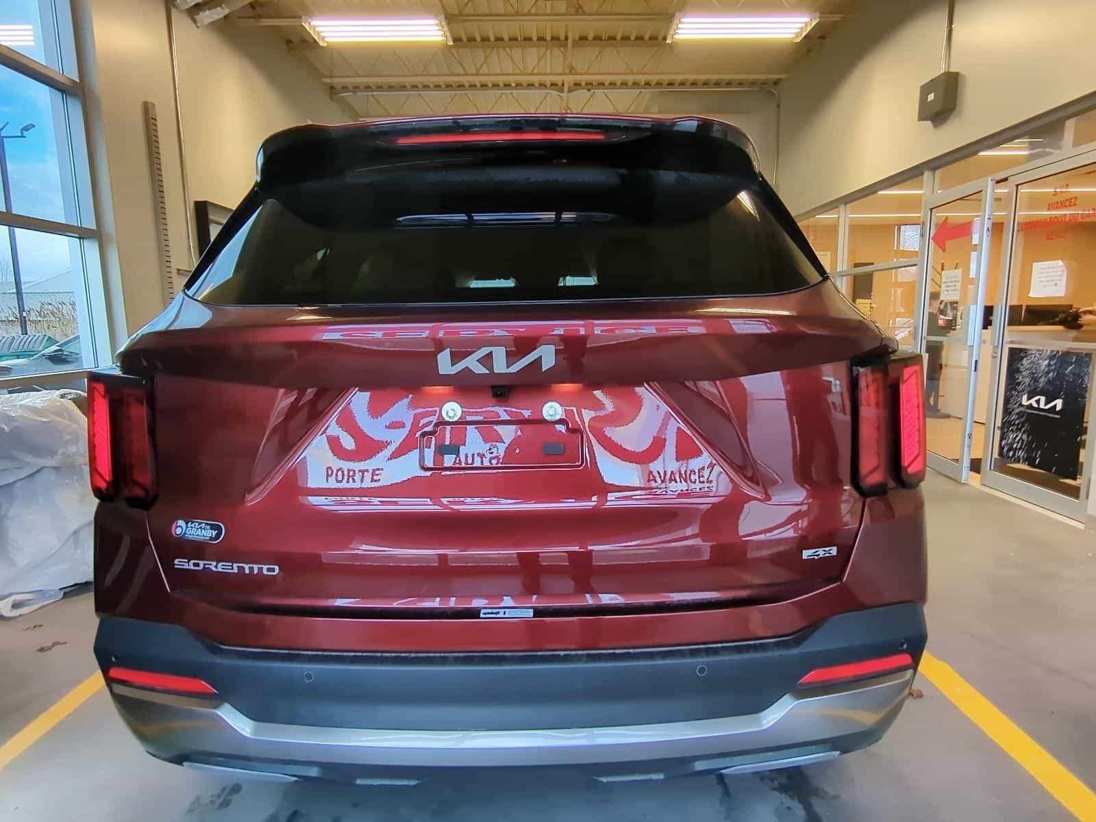 2025 Kia Sorento EX - Image 5