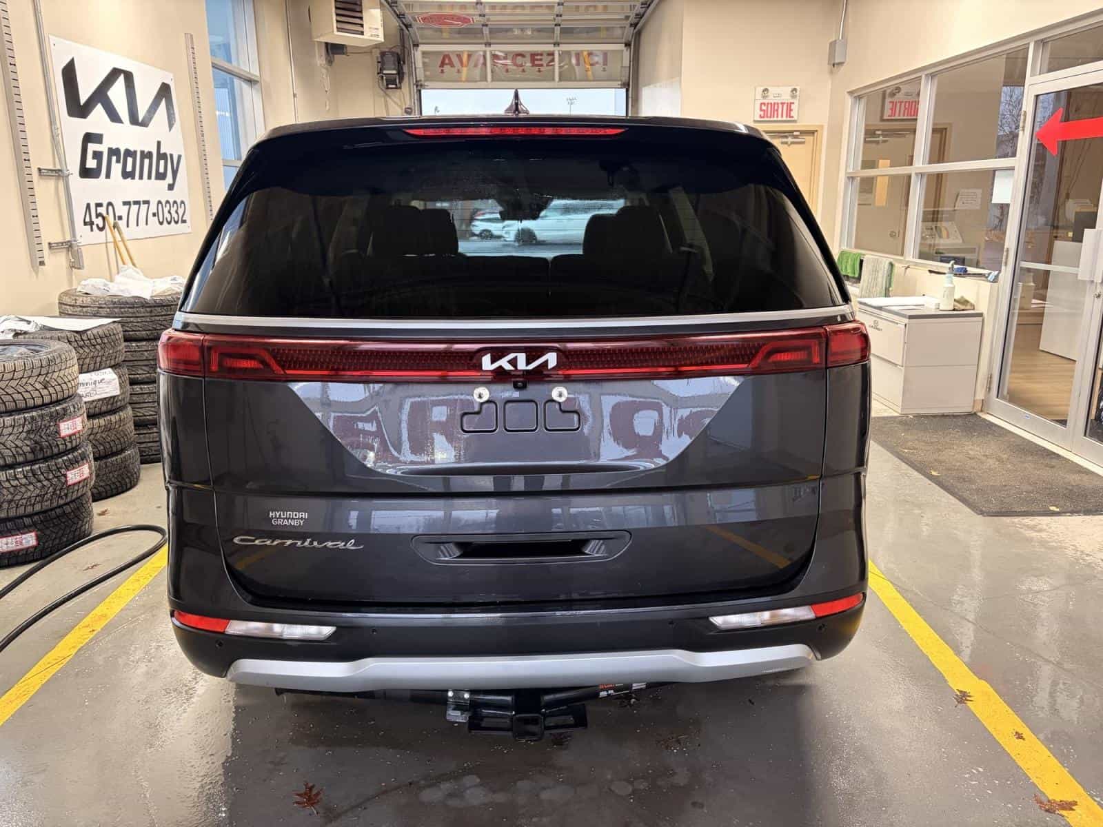 Image 6 Kia Carnival LX 2022