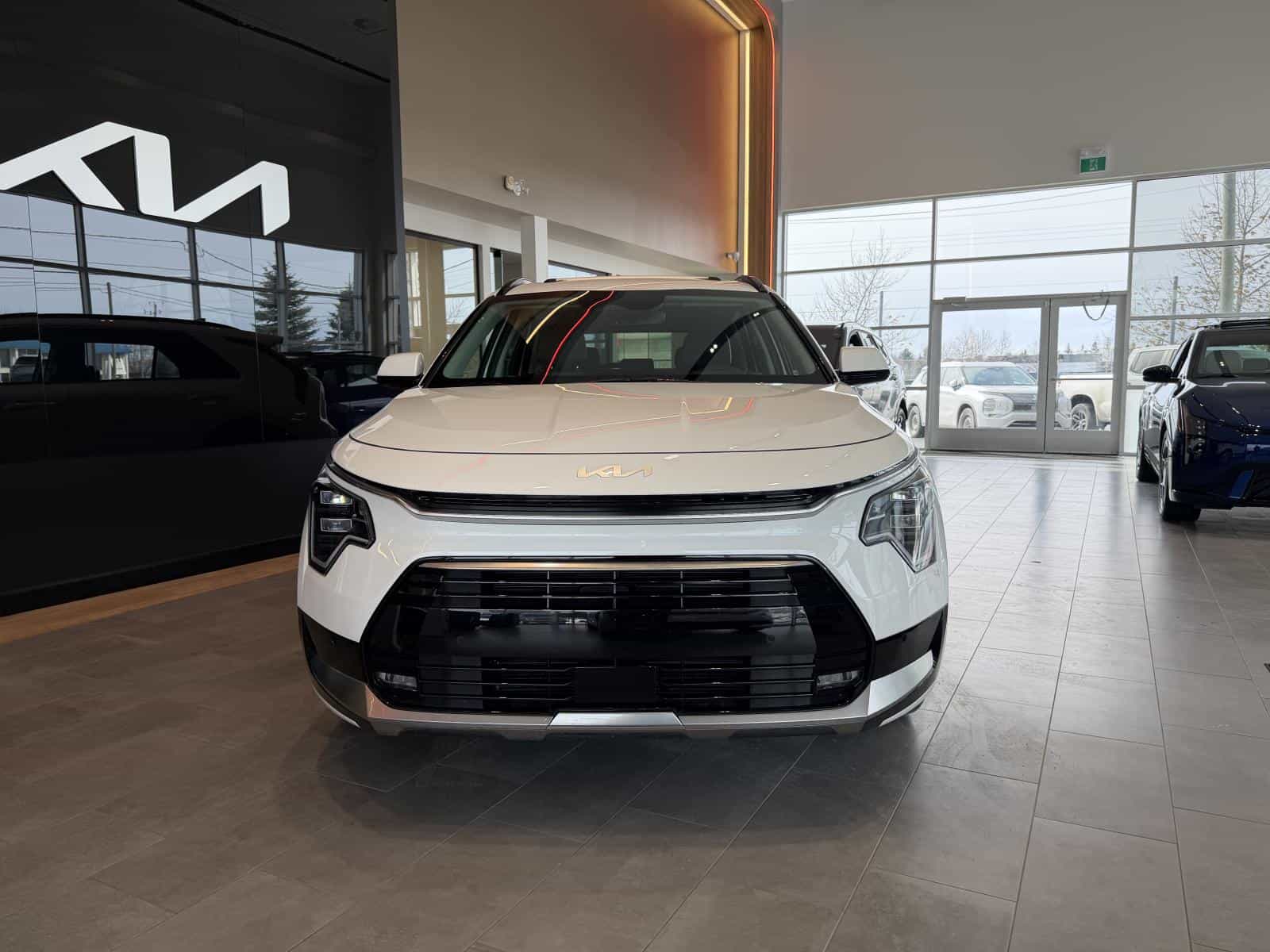 2025 Kia Niro SX - Image 2