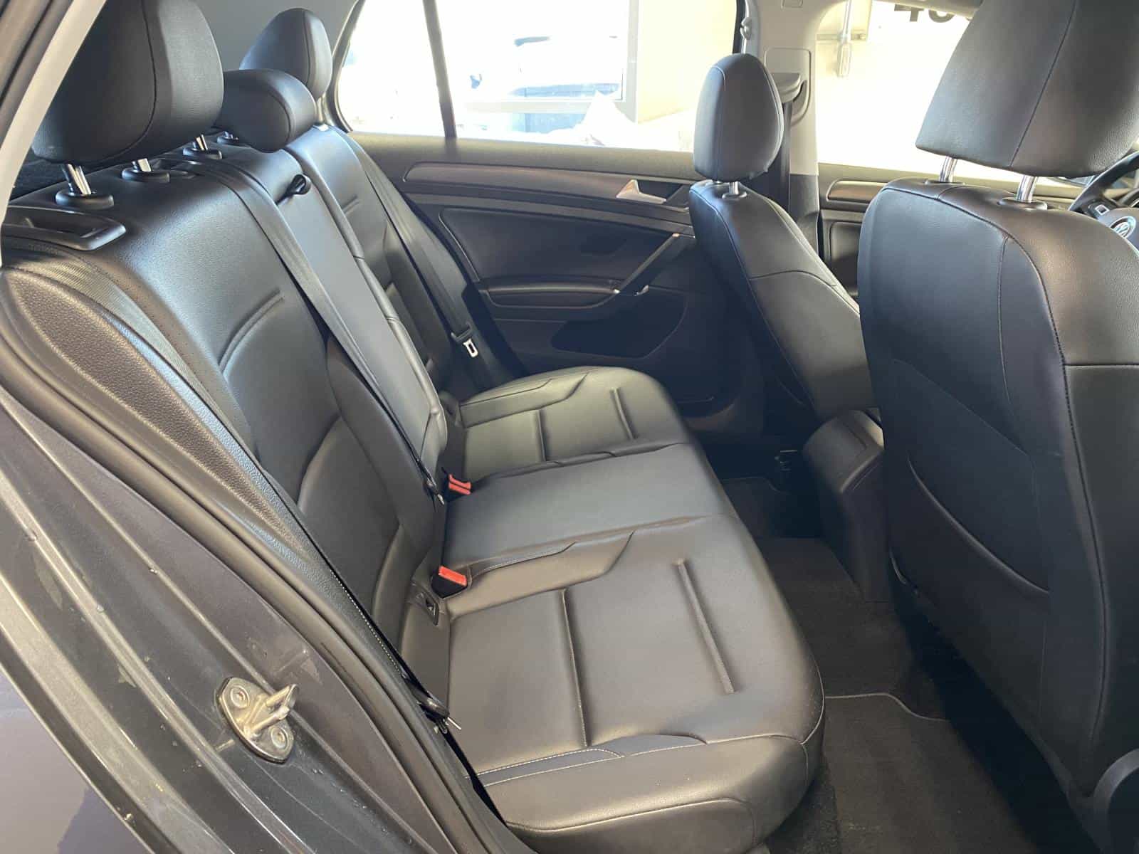 2021 Volkswagen Golf Highline - Image 8