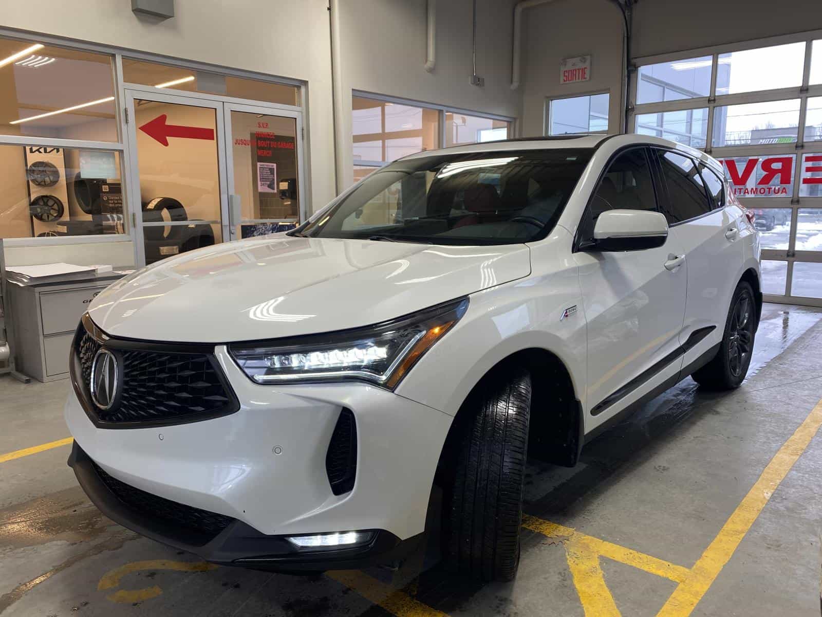 2023 Acura RDX A-Spec - Image 3