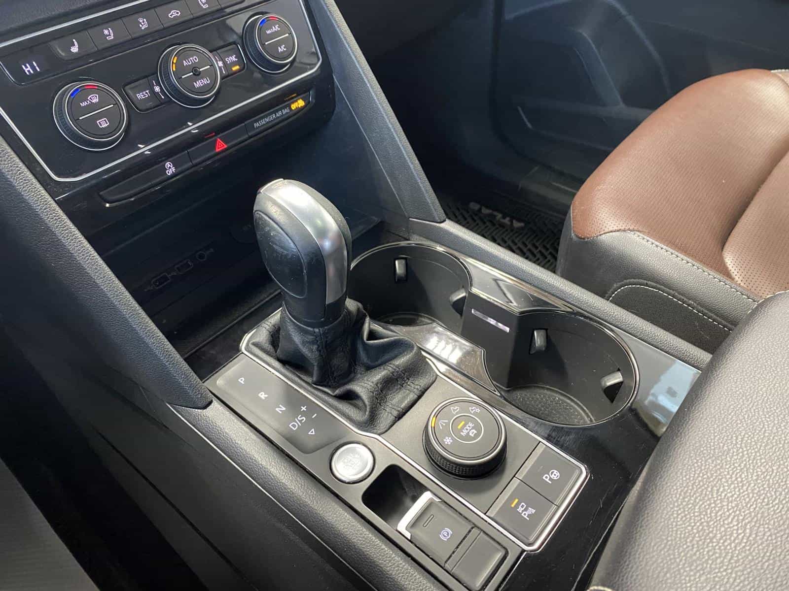 2021 Volkswagen Atlas Execline - Image 13