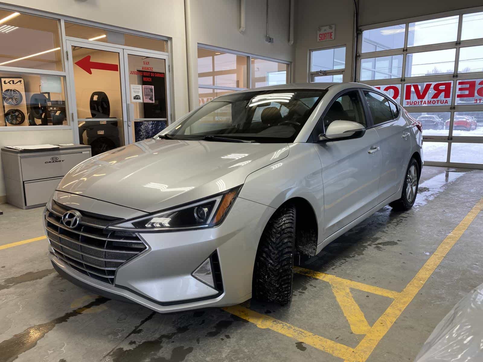 2020 Hyundai Elantra Preferred - Image 3