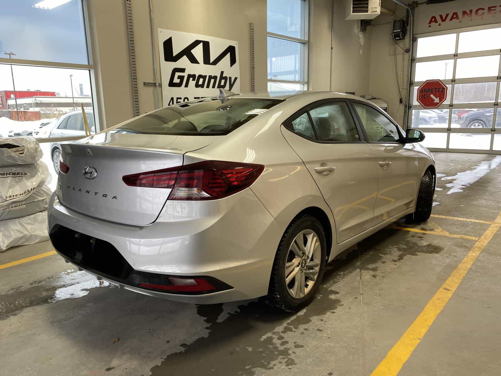 2020 Hyundai Elantra Preferred - Image 6