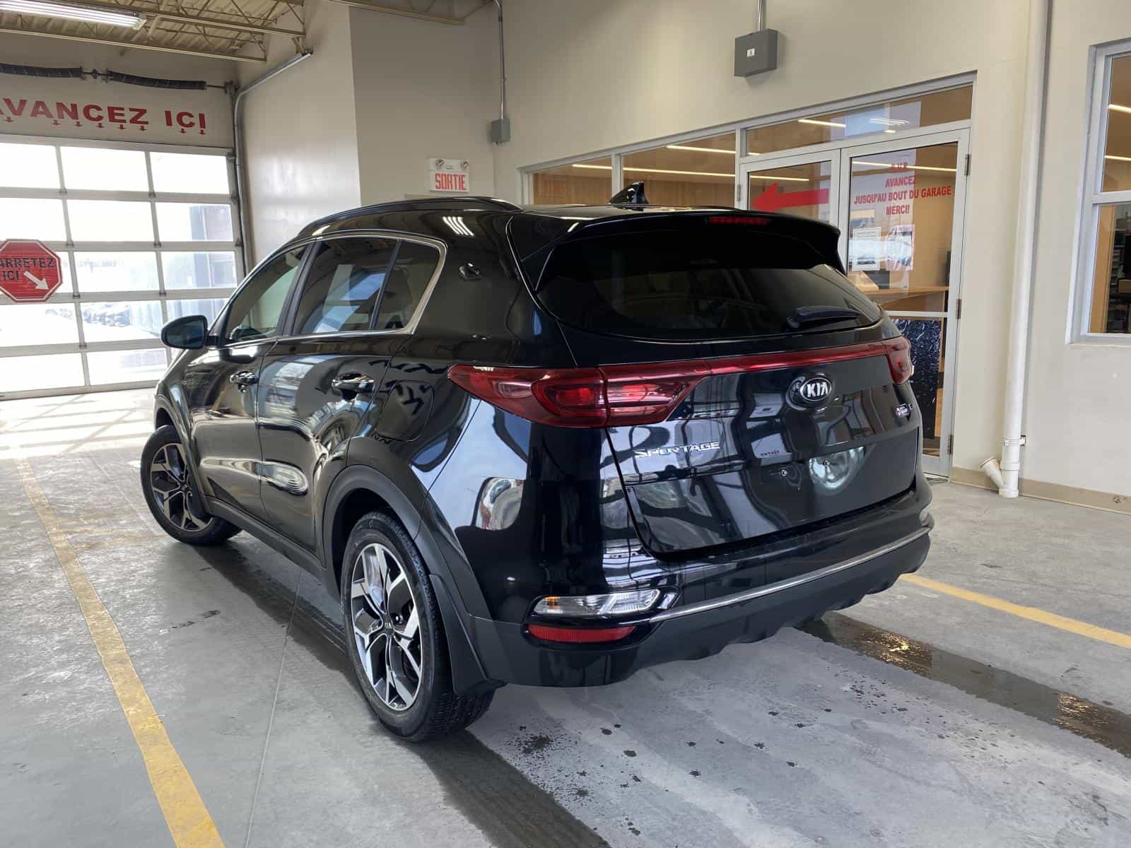 Image 4 Kia Sportage EX 2020