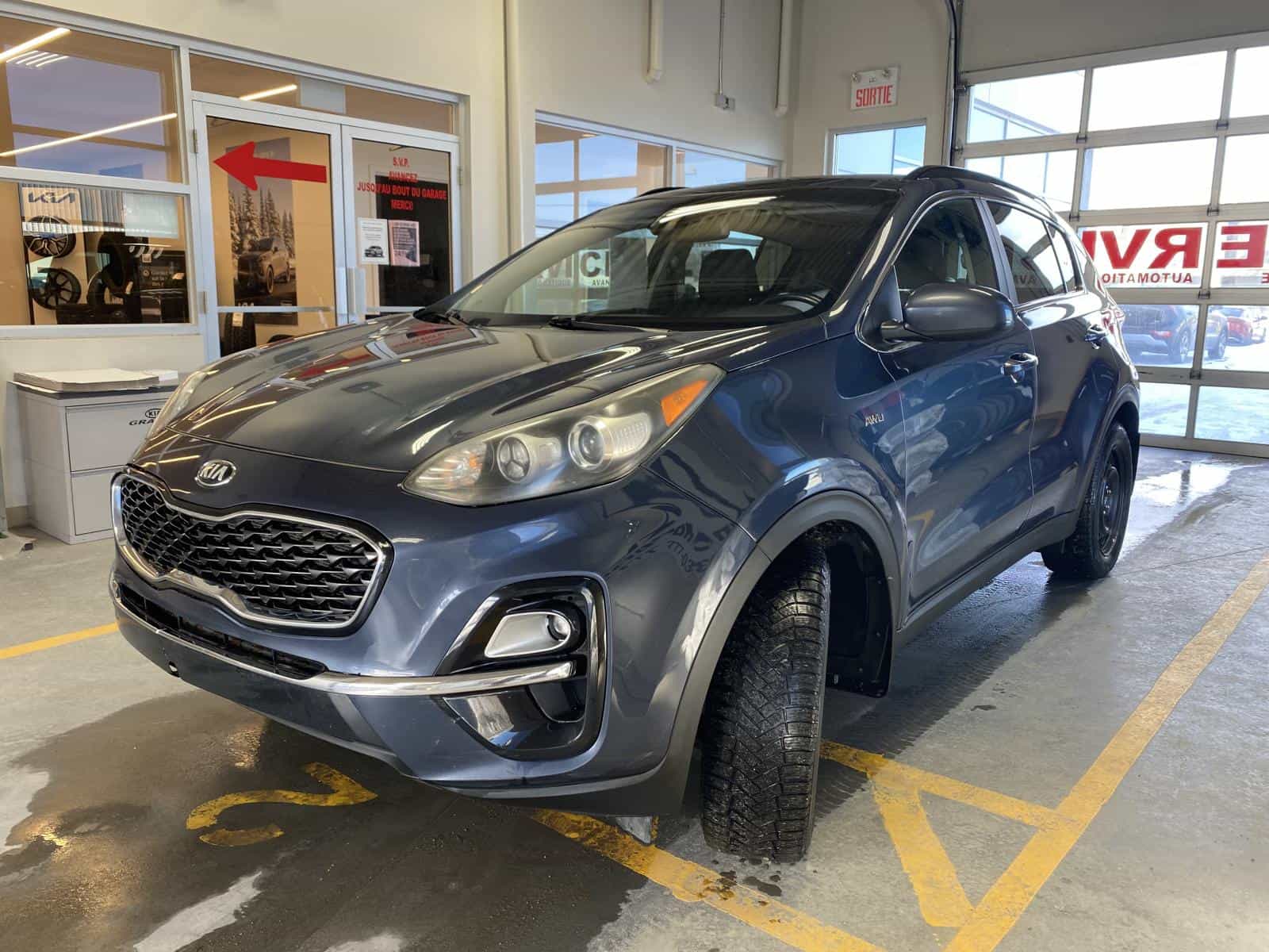 Image 3 Kia Sportage EX 2020
