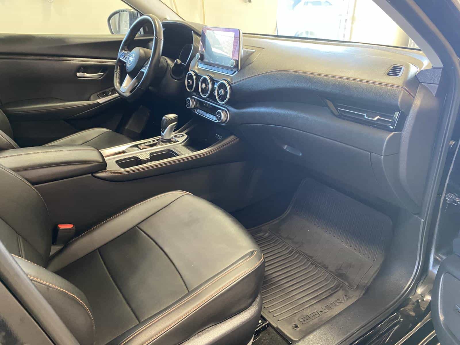 2021 Nissan Sentra SR - Image 8
