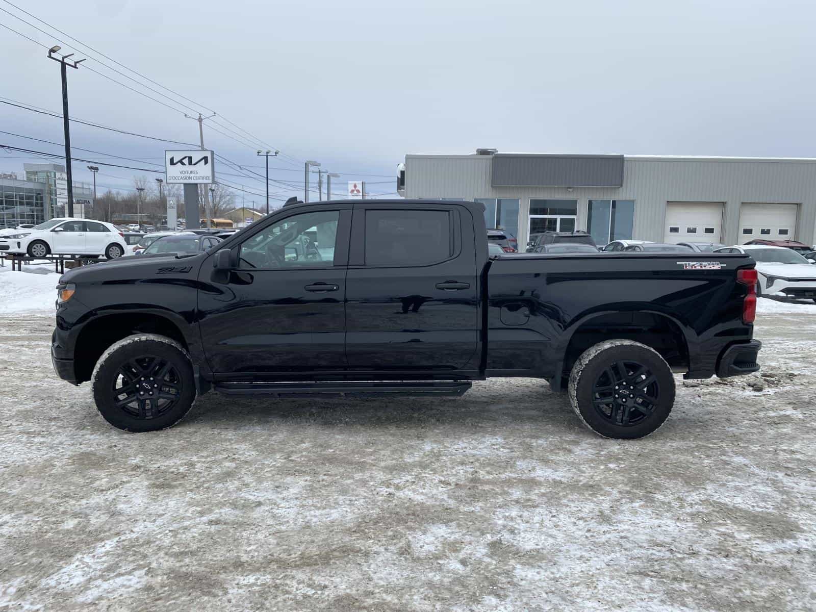 2024 Chevrolet Silverado 1500 Custom Trail Boss - Image 4