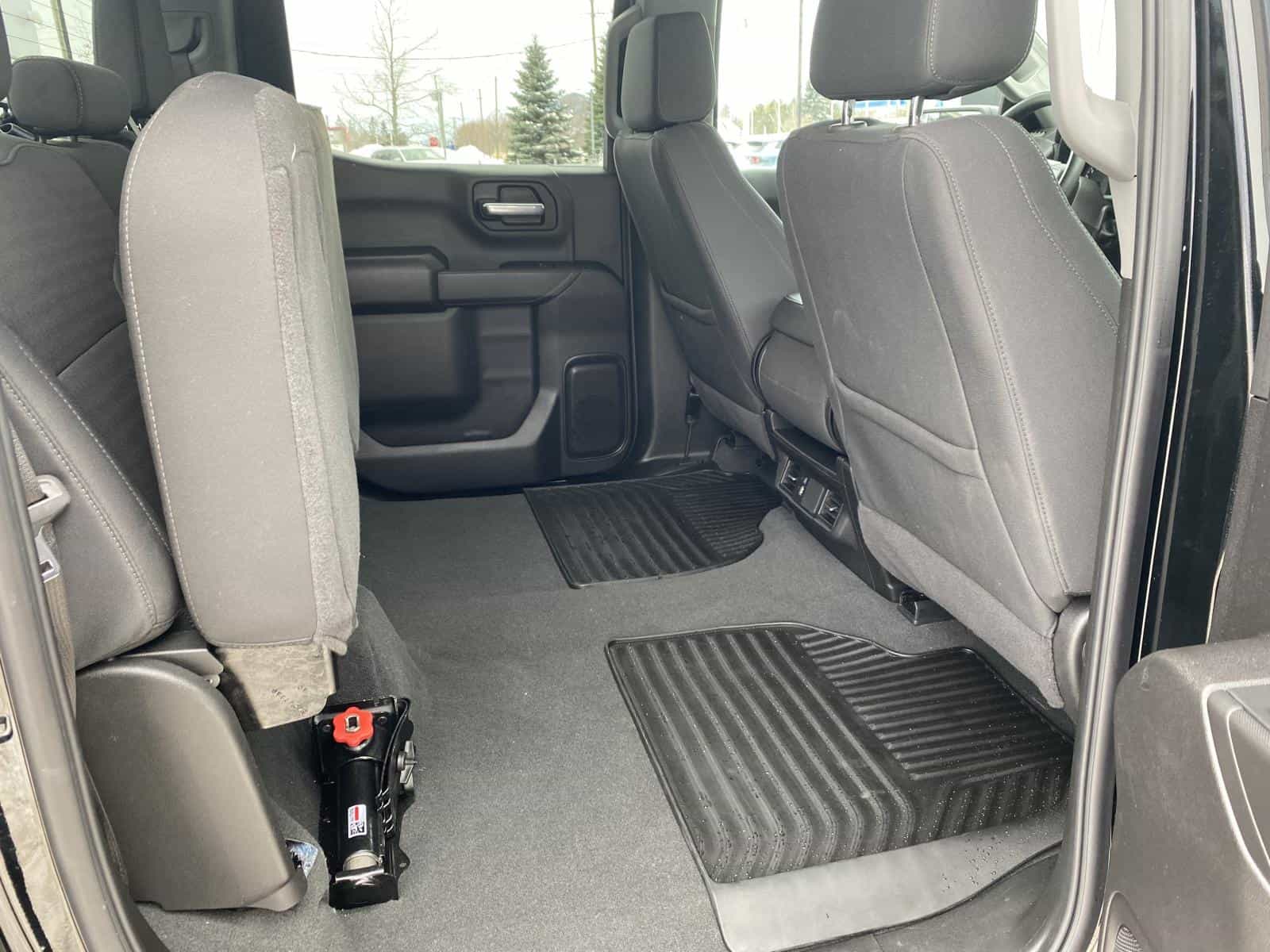 2024 Chevrolet Silverado 1500 Custom Trail Boss - Image 11