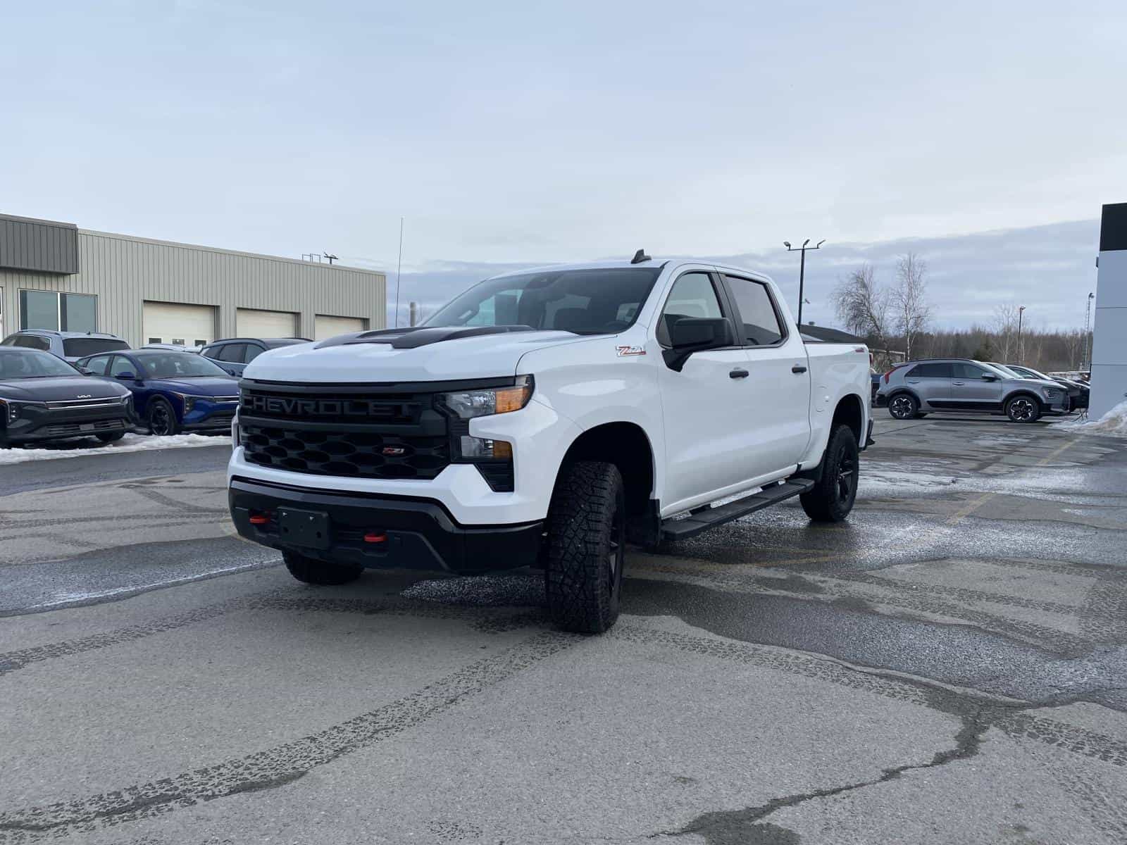 2025 Chevrolet Silverado 1500 Custom Trail Boss - Image 3