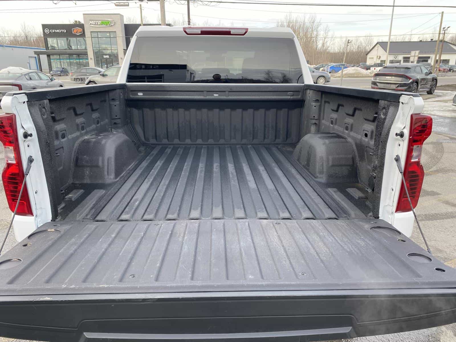 2025 Chevrolet Silverado 1500 Custom Trail Boss - Image 10