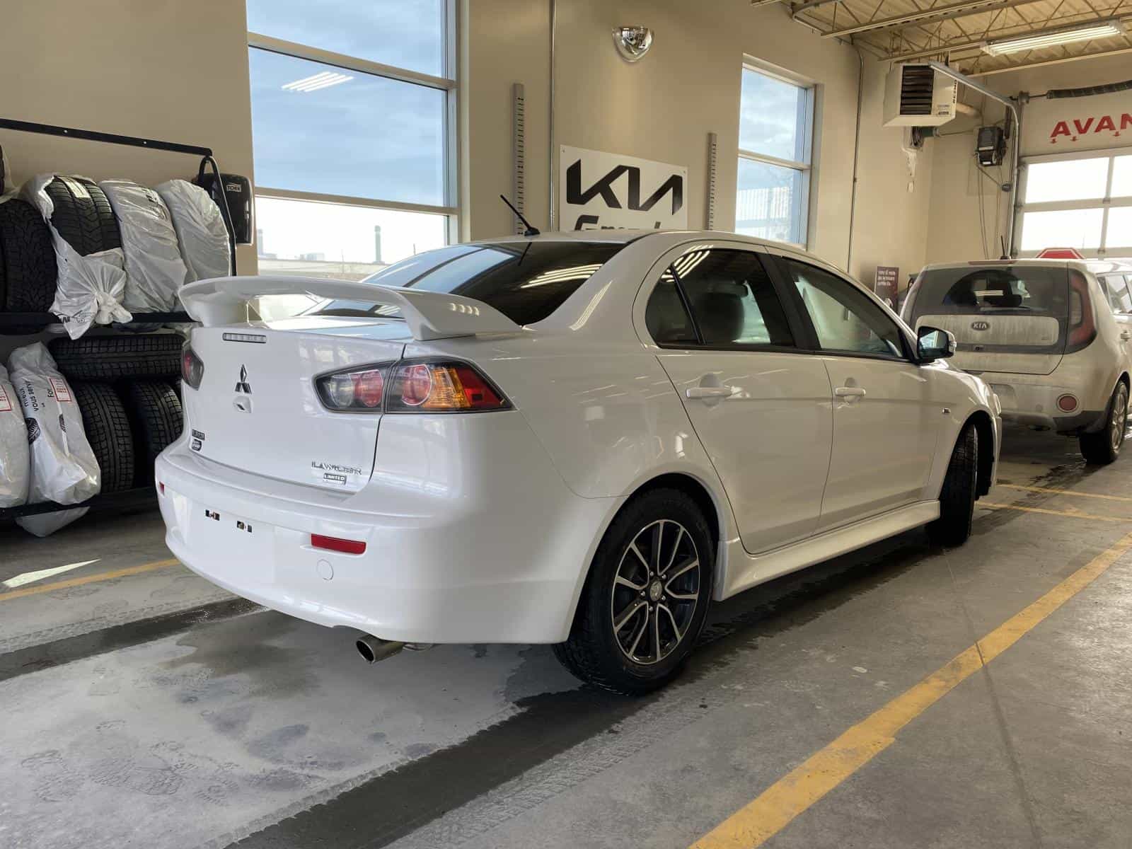 2016 Mitsubishi Lancer SE - Image 5