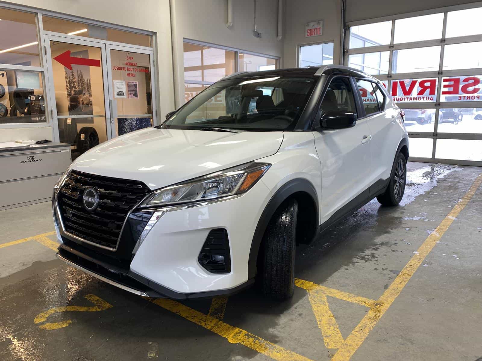 2024 Nissan Kicks SV - Image 3