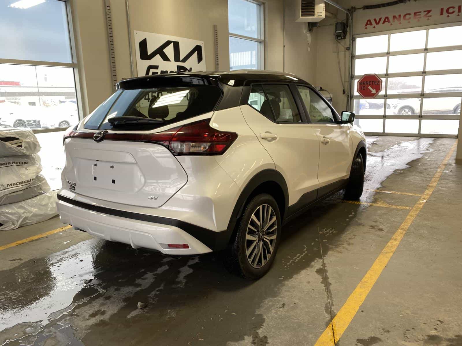 2024 Nissan Kicks SV - Image 6