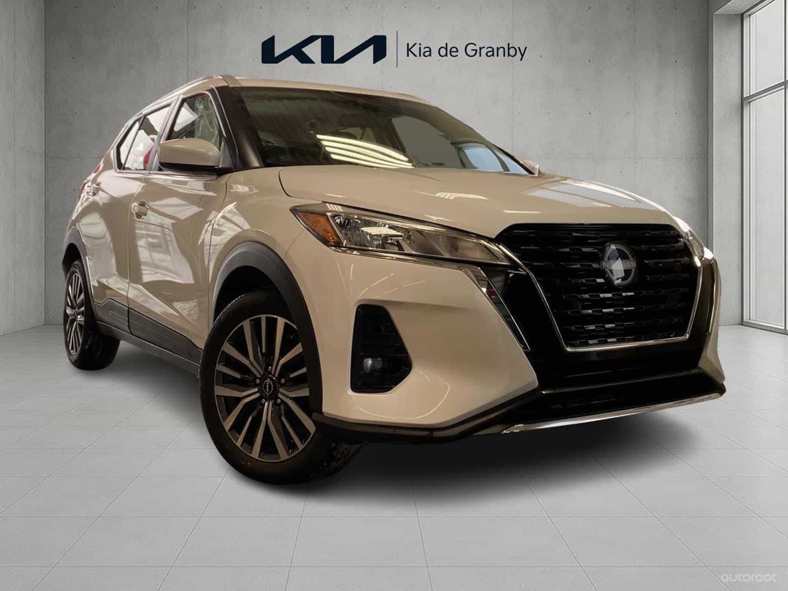 Image 1 Nissan Kicks SV 2023