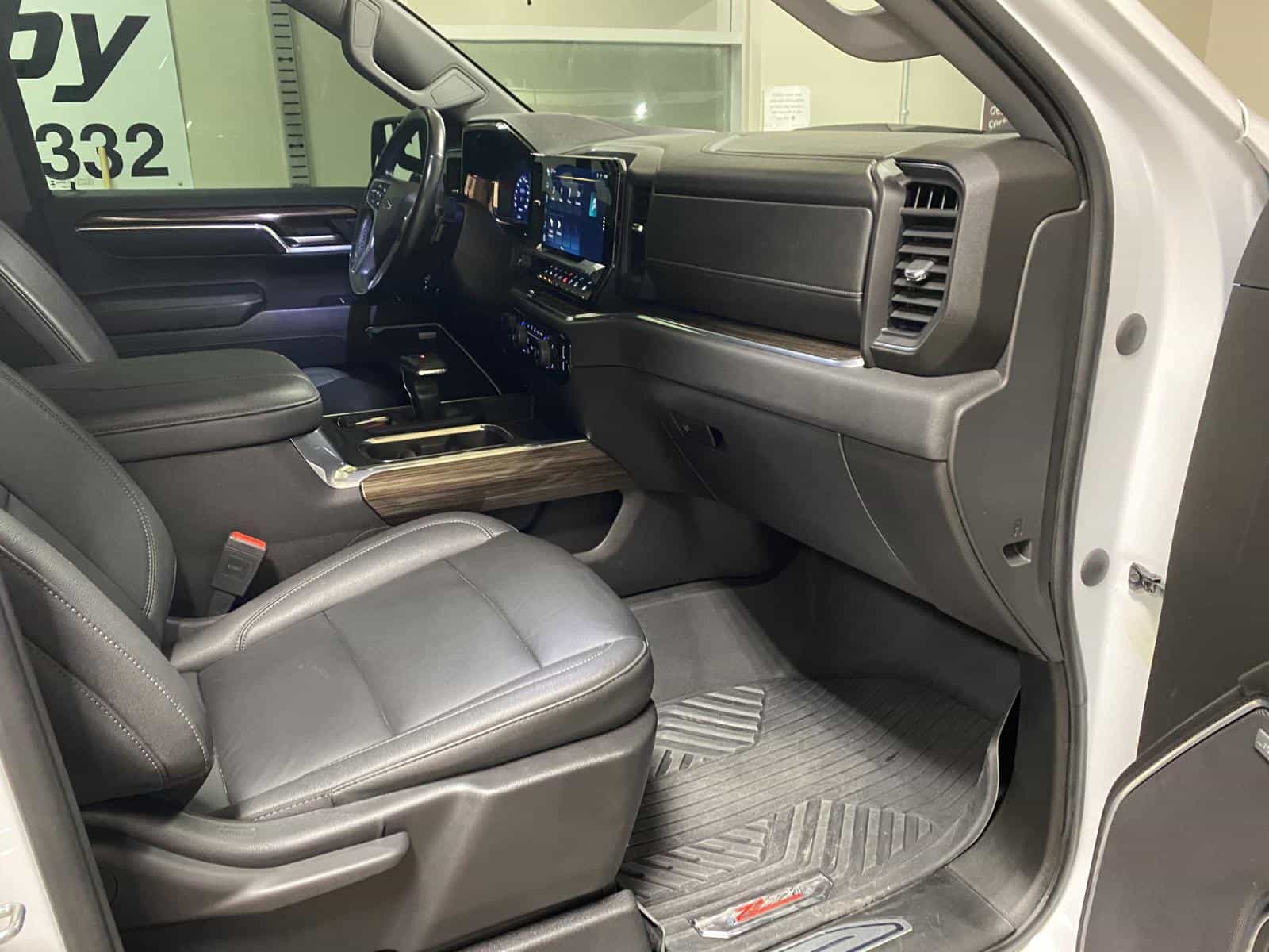 Image 9 Chevrolet Silverado 1500 LT Trail Boss 2023