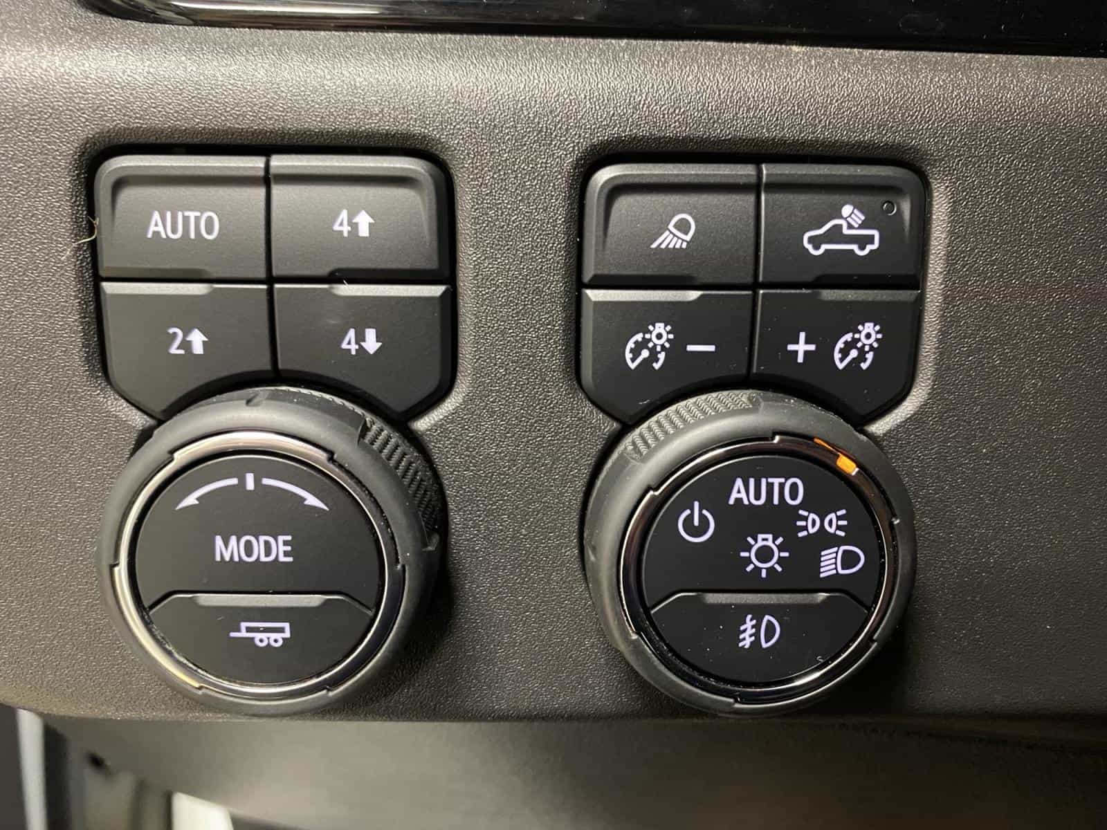 2023 Chevrolet Silverado 1500 LT Trail Boss - Image 15