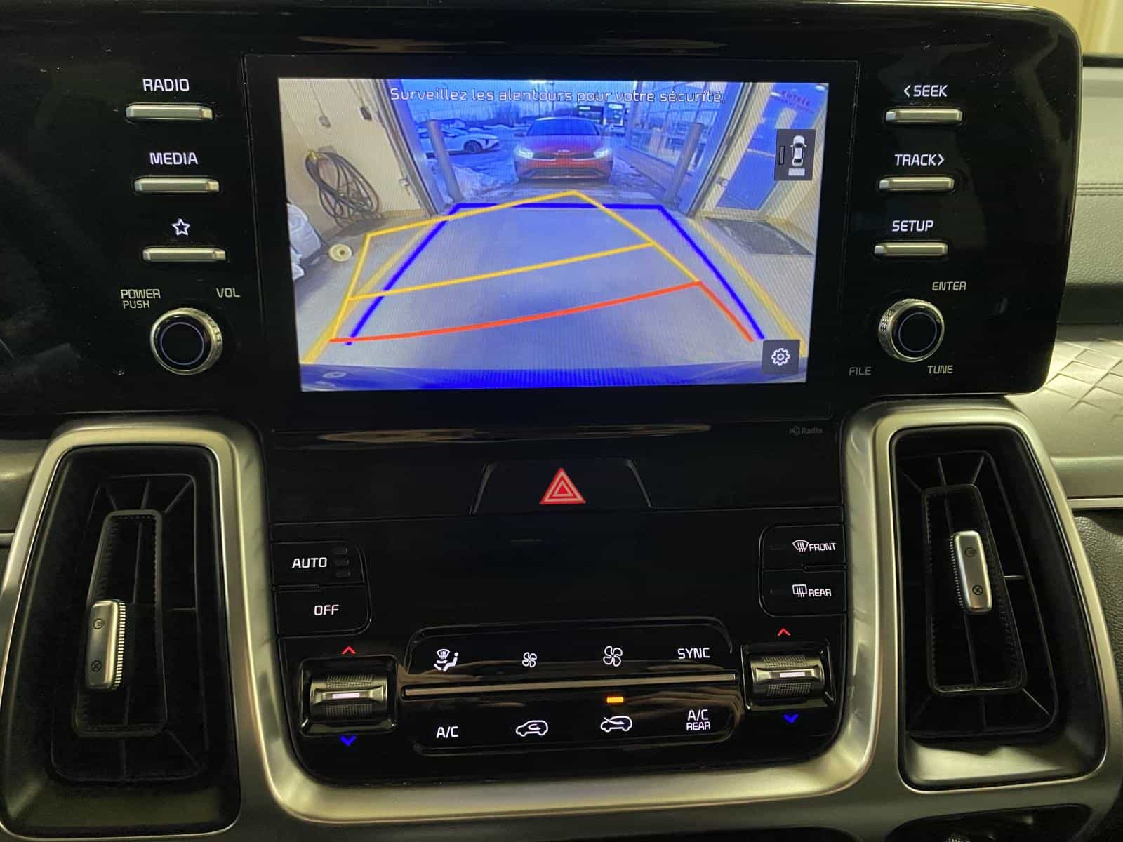 2021 Kia Sorento X-Line - Image 12