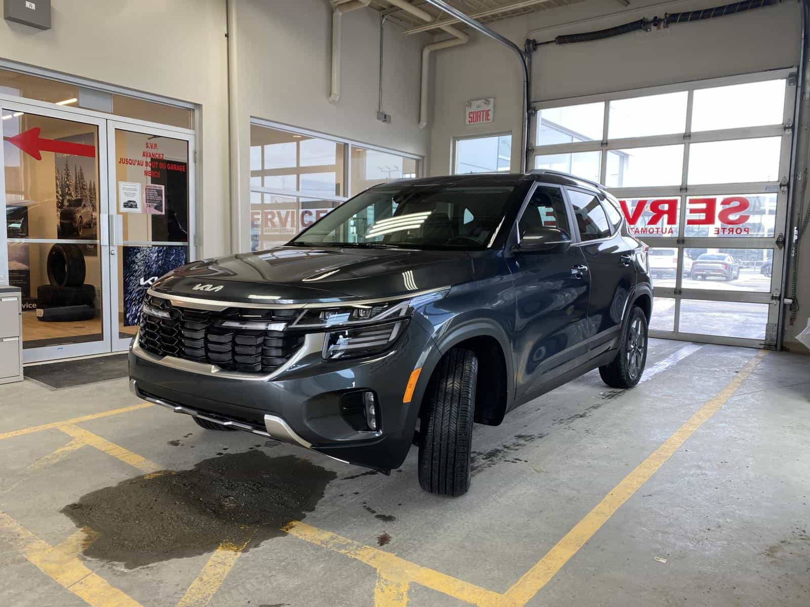 2025 Kia Seltos EX - Image 3