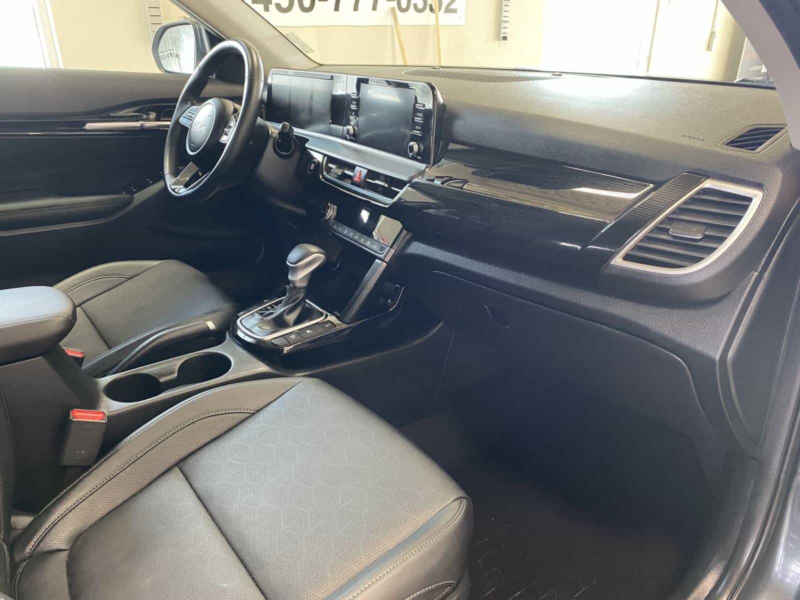 2025 Kia Seltos EX - Image 8