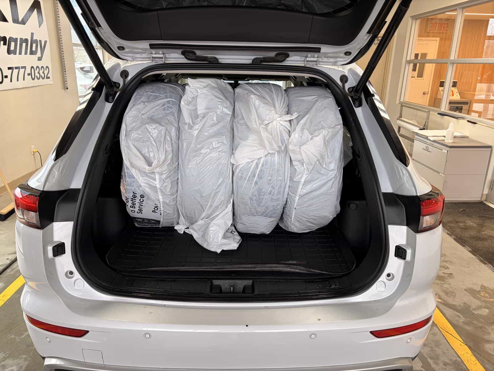 2023 Mitsubishi Outlander SEL - Image 10