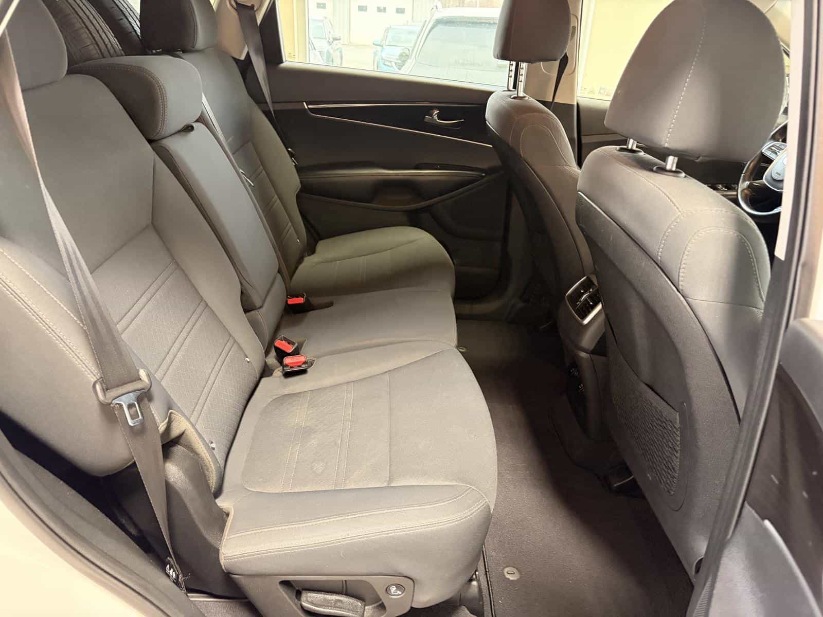 2020 Kia Sorento LX+V6 - Image 8
