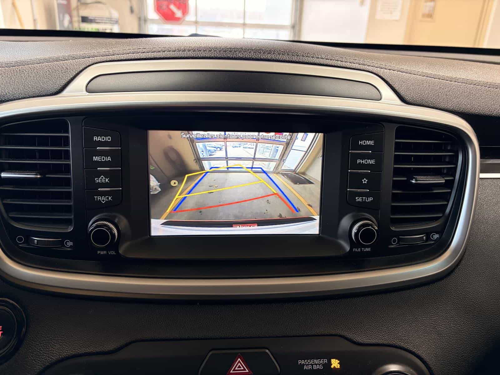 2020 Kia Sorento LX+V6 - Image 11