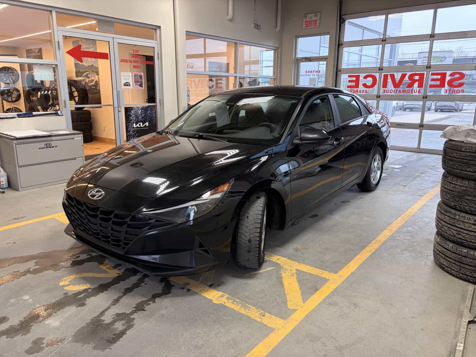 Image 3 Hyundai Elantra Essential 2022