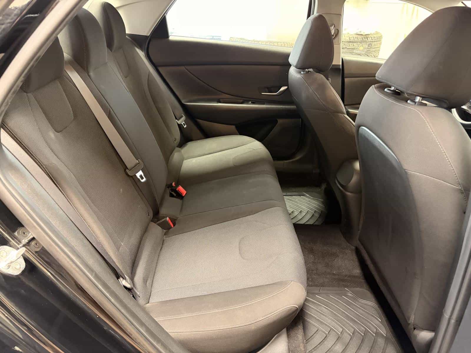 Image 9 Hyundai Elantra Essential 2022