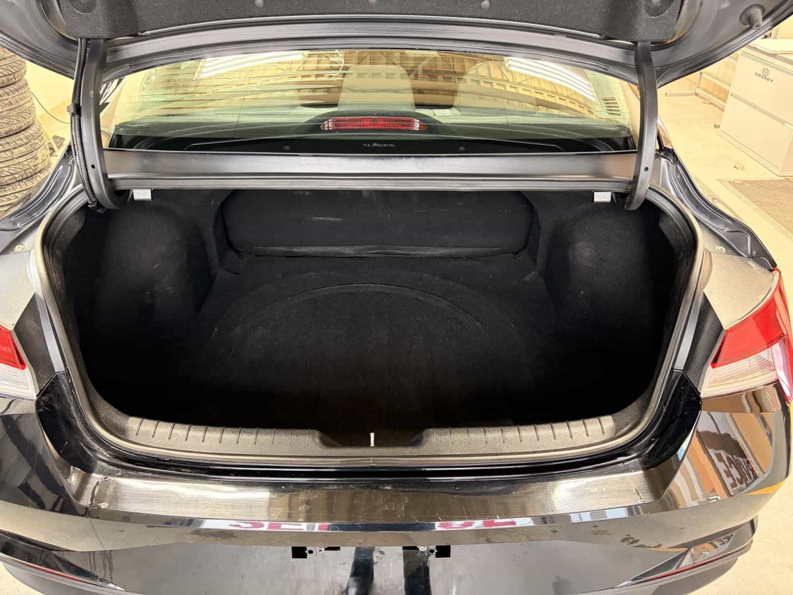 Image 10 Hyundai Elantra Essential 2022