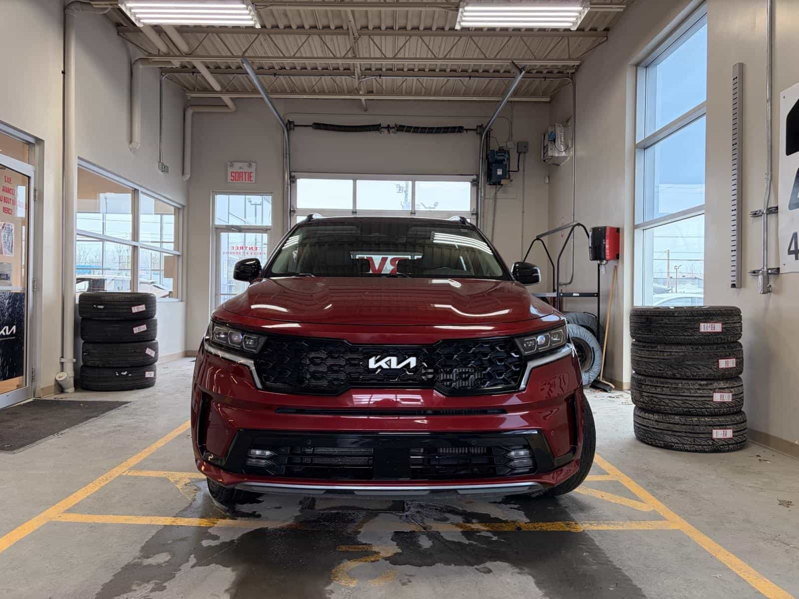 2022 Kia Sorento EX+ - Image 2