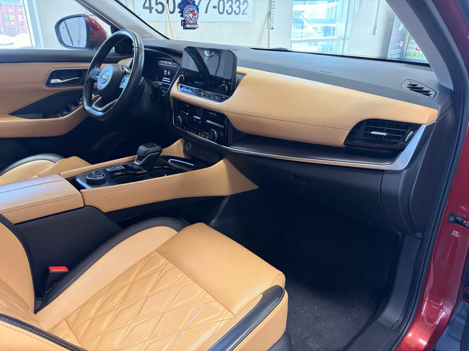 2023 Nissan Rogue Platinum - Image 7