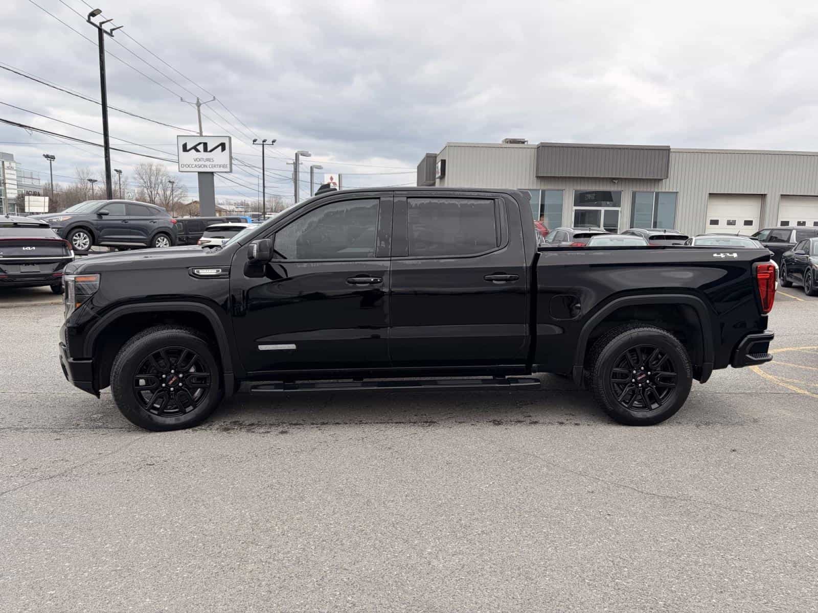 Image 4 GMC Sierra 1500 Elevation 2024