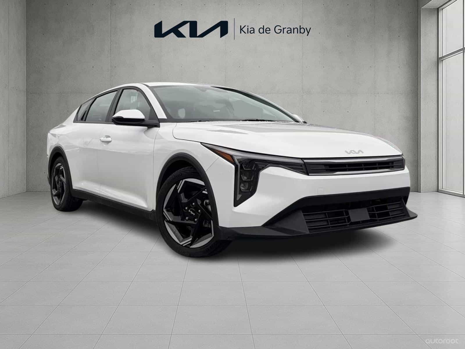 2025 Kia K4 EX - Image 1