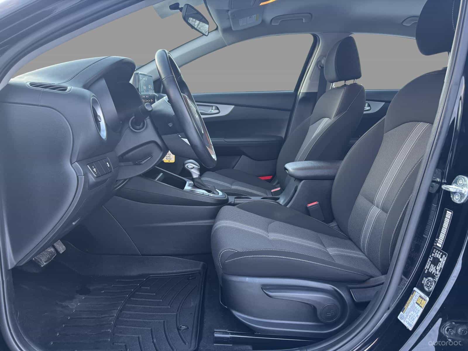 2023 Kia Forte LX - Image 10