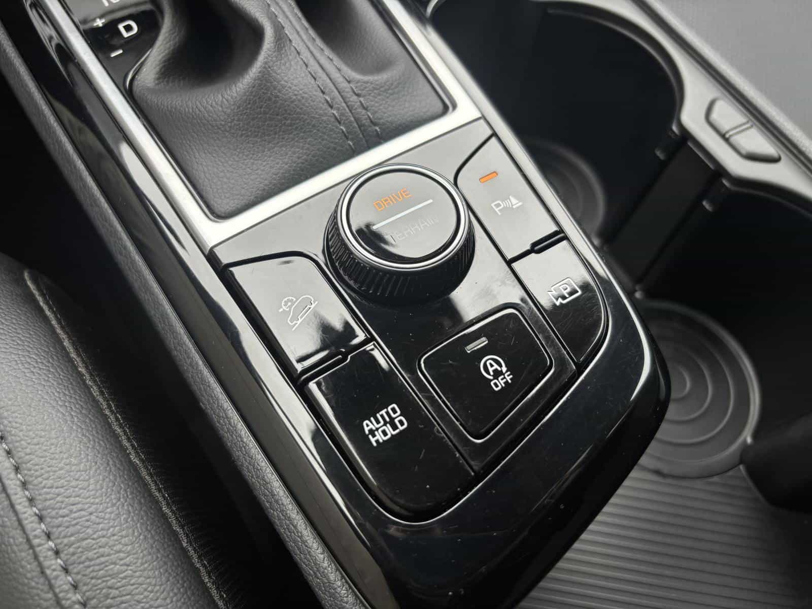 2024 Kia Sportage EX - Image 19