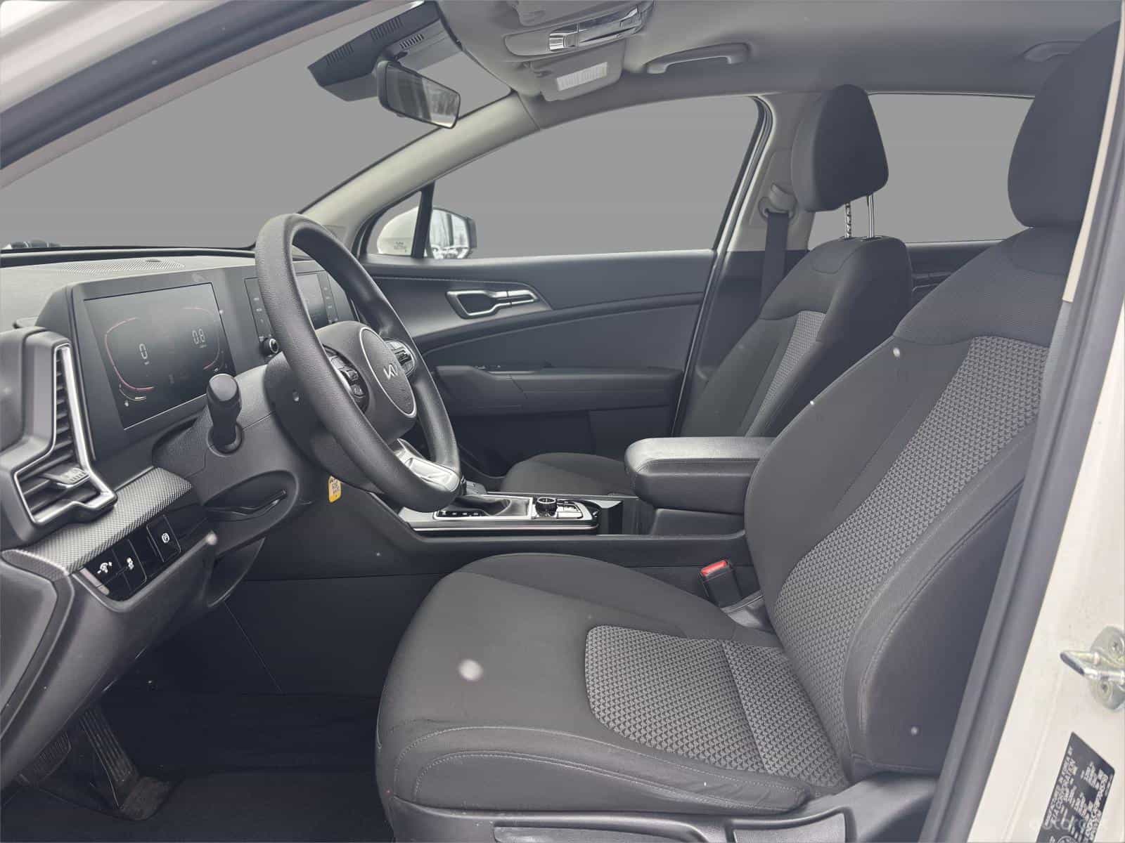 2023 Kia Sportage LX - Image 10