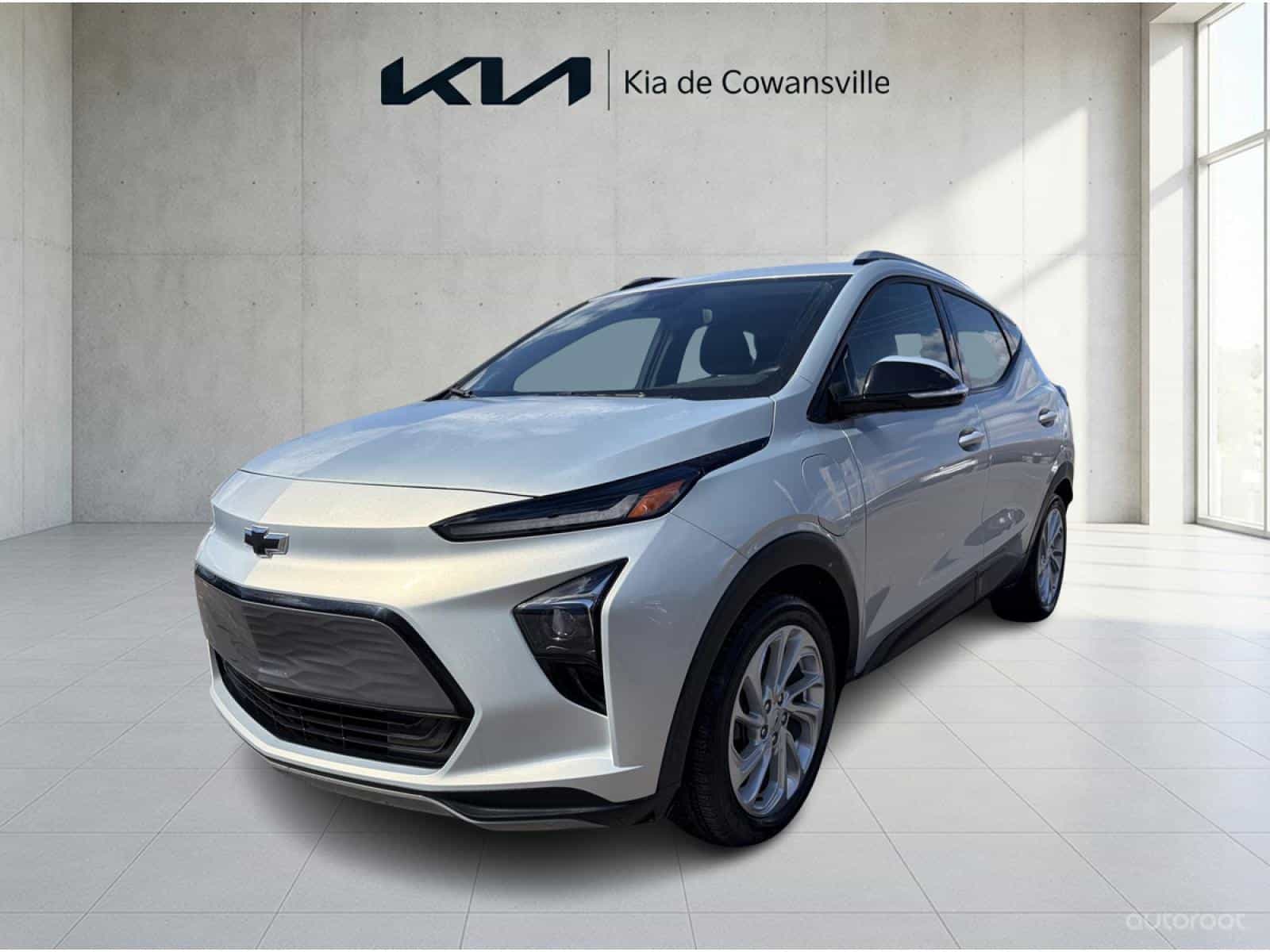 2023 Chevrolet Bolt EUV LT - Image 1