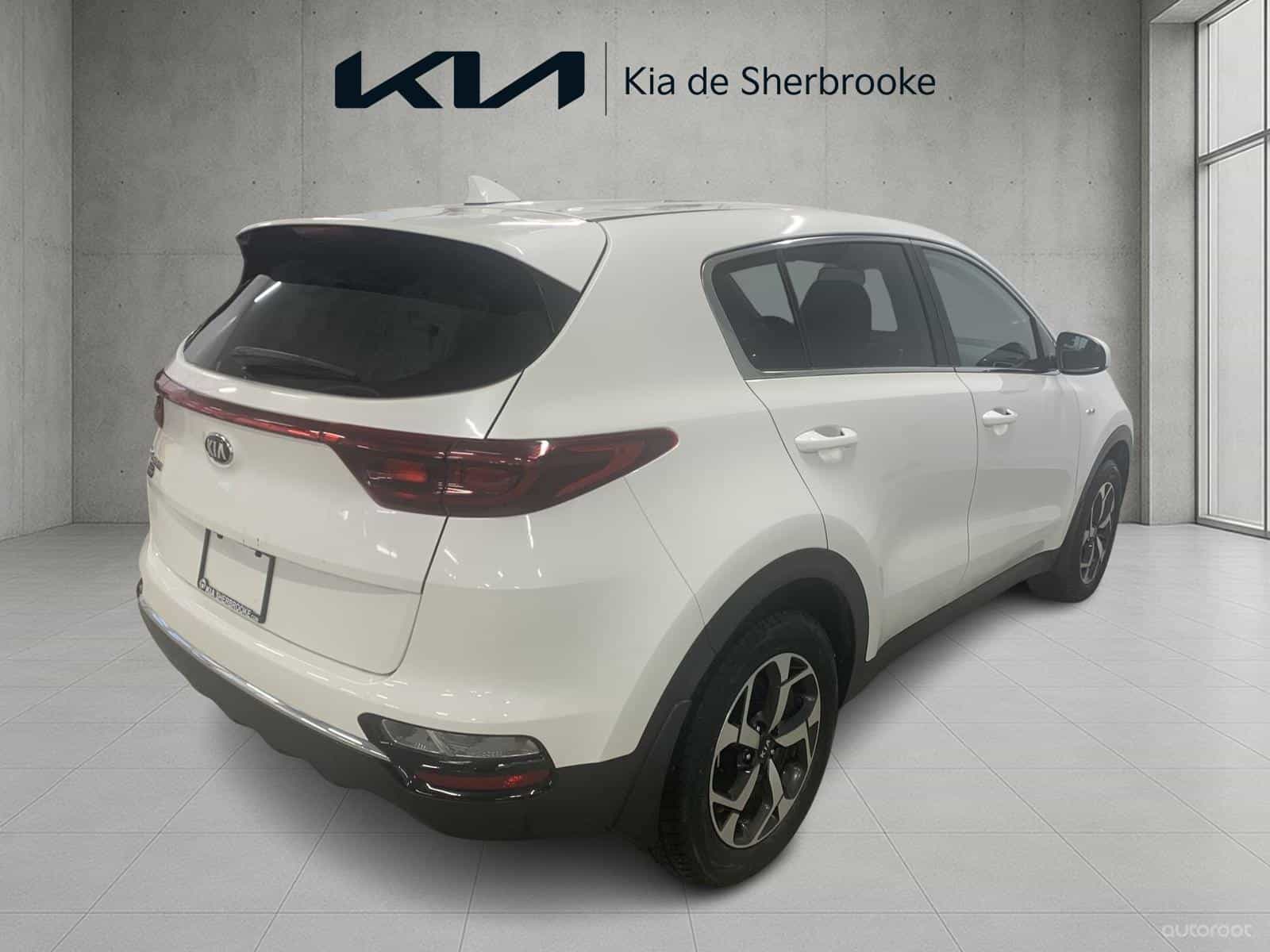 2021 Kia Sportage LX - Image 3