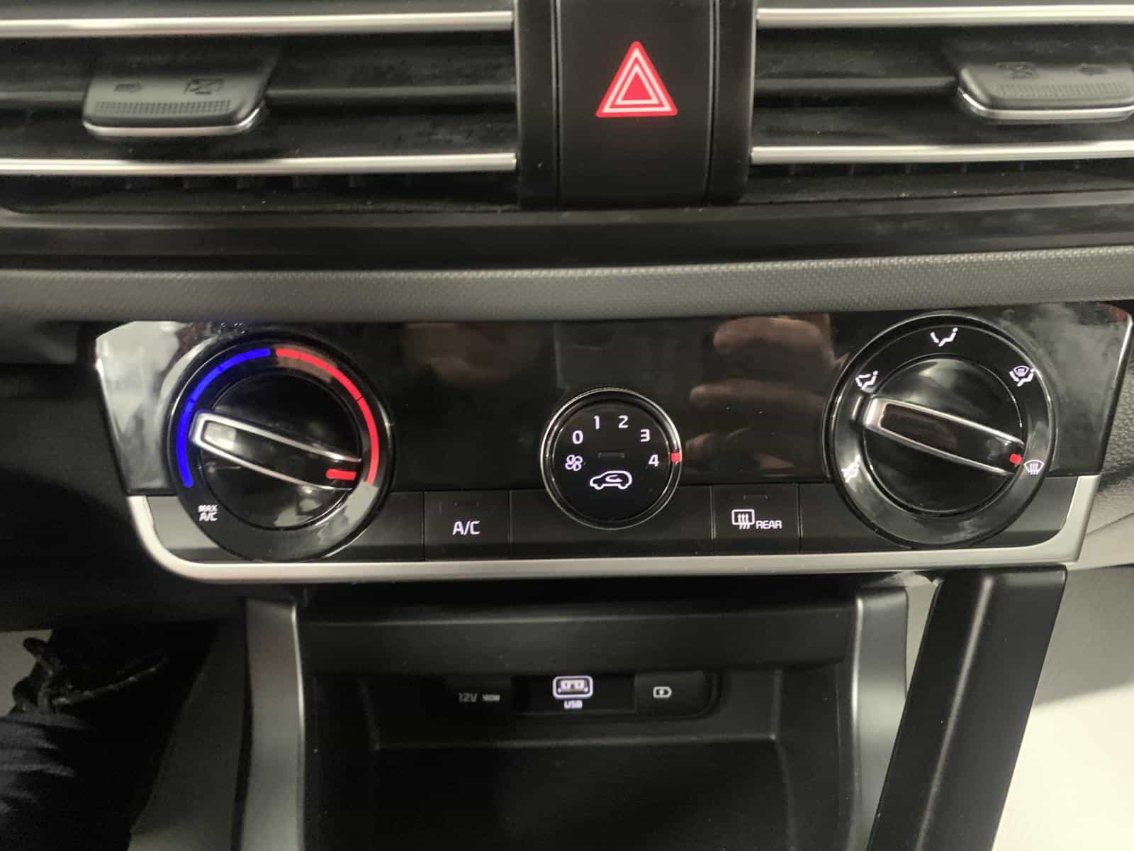 2023 Kia Seltos LX - Image 15