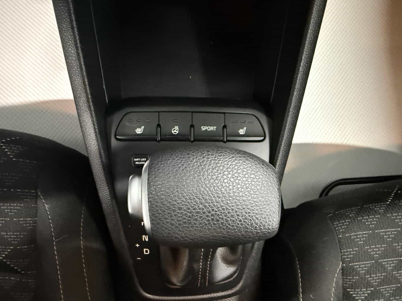 2021 Kia Rio LX Premium - Image 12