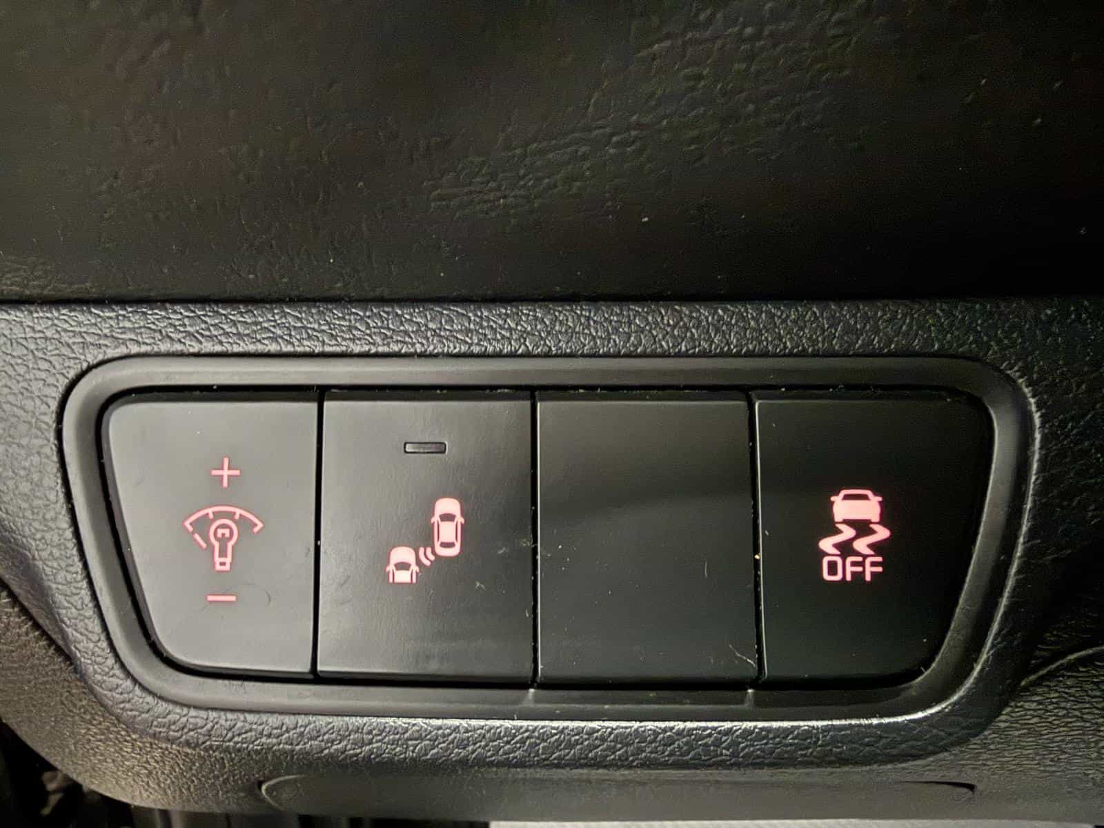 2022 Kia Forte EX - Image 12