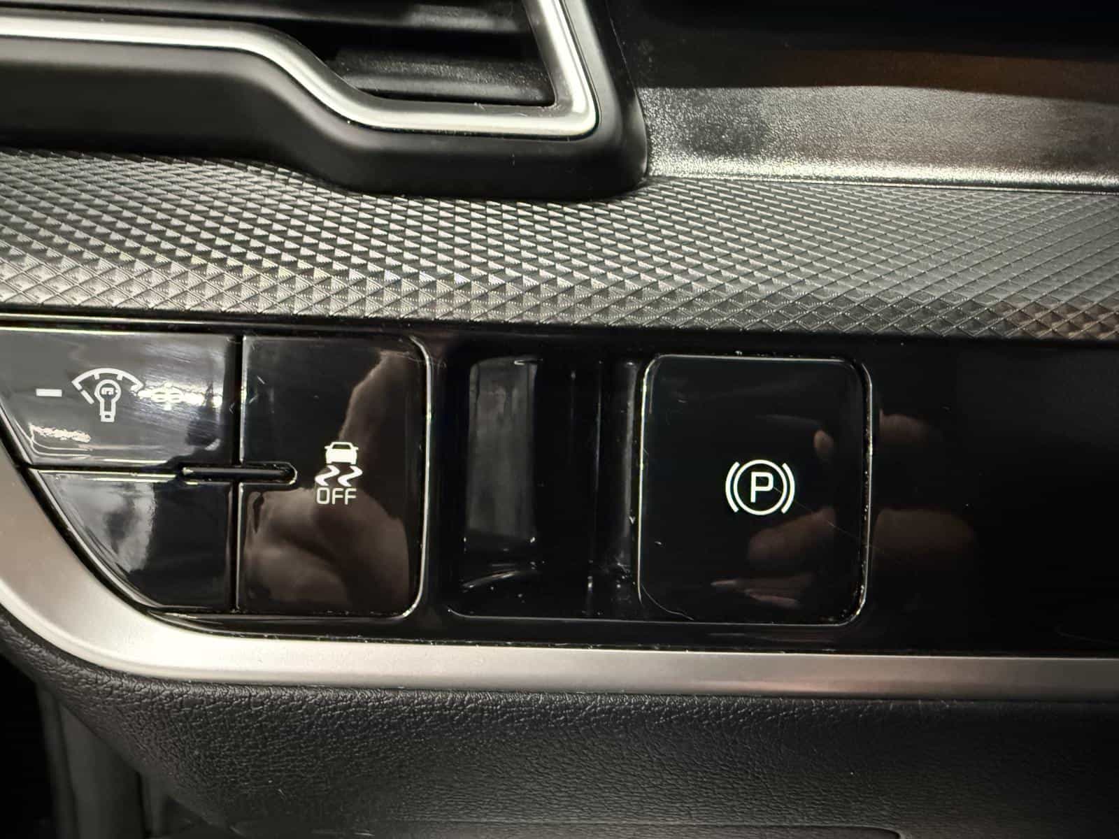 2023 Kia Sportage LX - Image 10