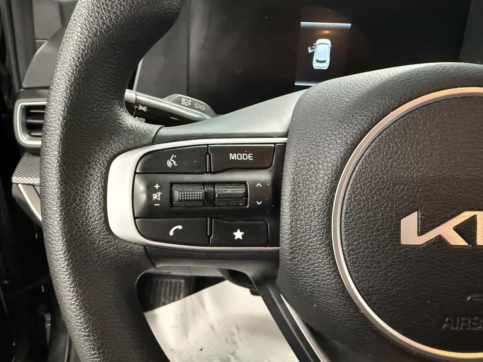 2023 Kia Sportage LX - Image 11