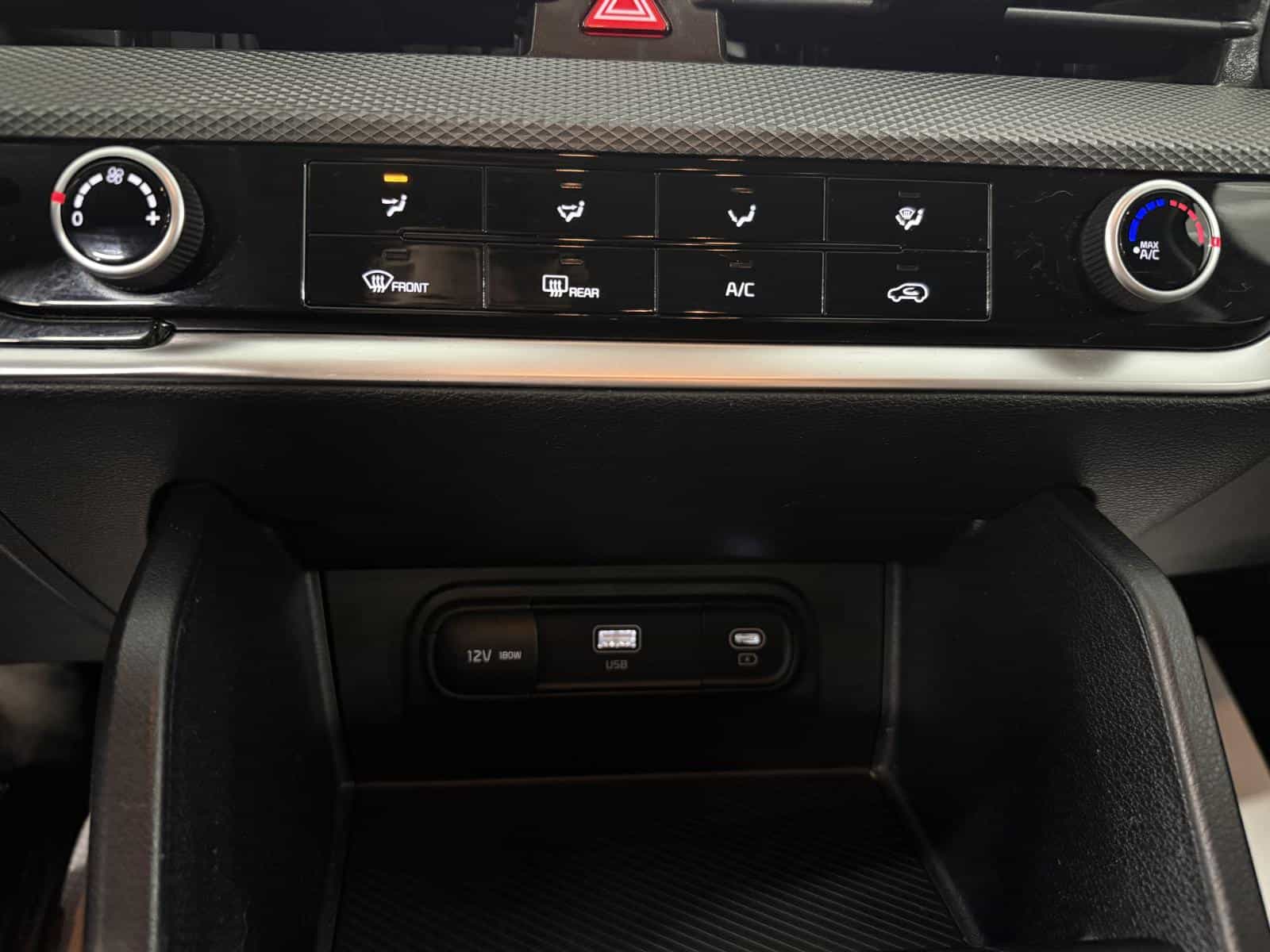 2023 Kia Sportage LX - Image 15