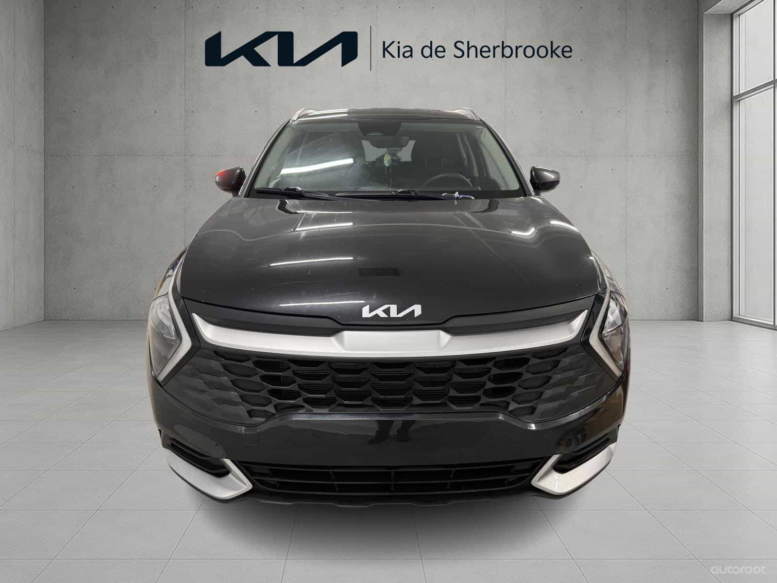 2023 Kia Sportage LX - Image 2