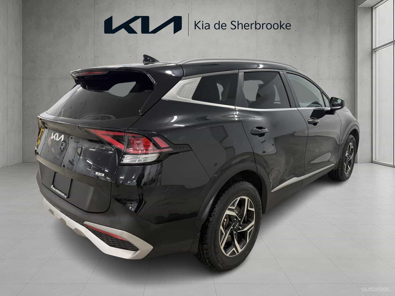 2023 Kia Sportage LX - Image 4