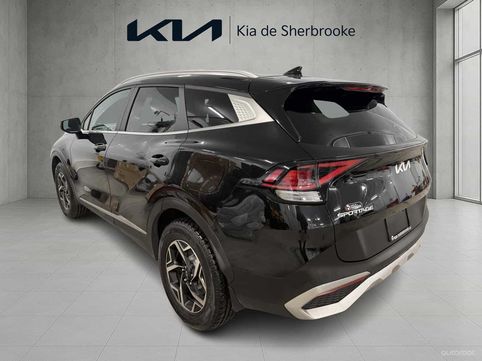2023 Kia Sportage LX - Image 6
