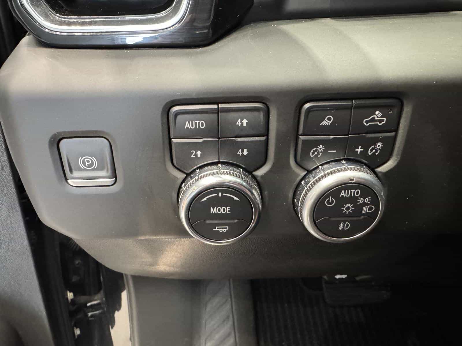 2023 GMC Sierra 1500 Denali Ultimate - Image 15